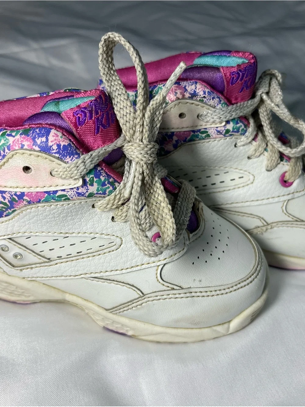 Vintage 90s Dyna Kids Girls High Top Sneakers Size 6‎ White Pink Purple Lace Up